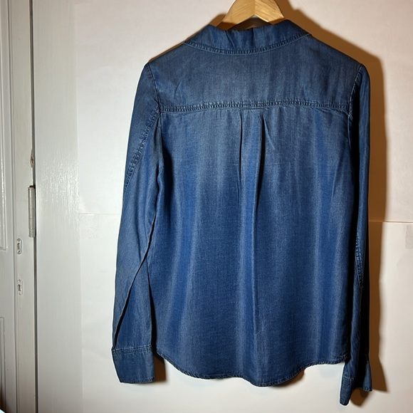 Chambrai Button Down Top size Small - Picture 2 of 6